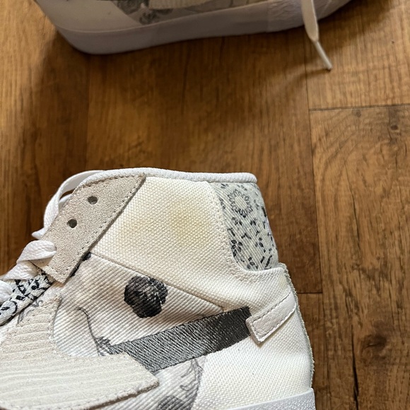 Nike Sneaker - Picture 7 of 8